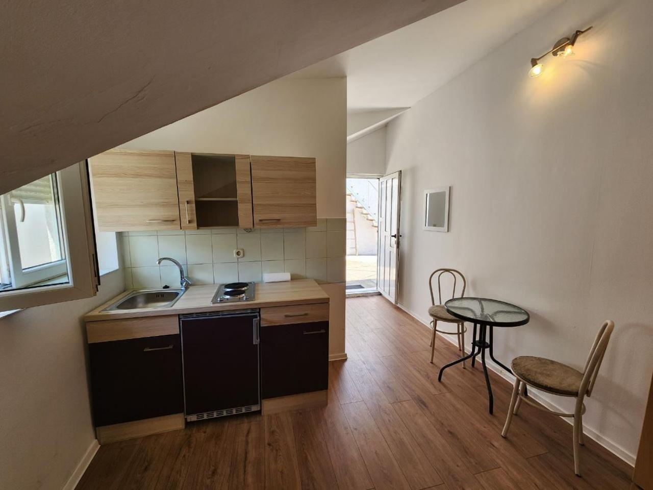 Apartmani Sole Віс Екстер'єр фото
